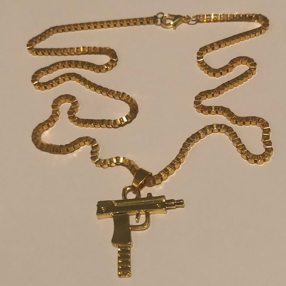 Gold Plated Solid Pistol Uzi Gun Pendant - Picture 1 of 8